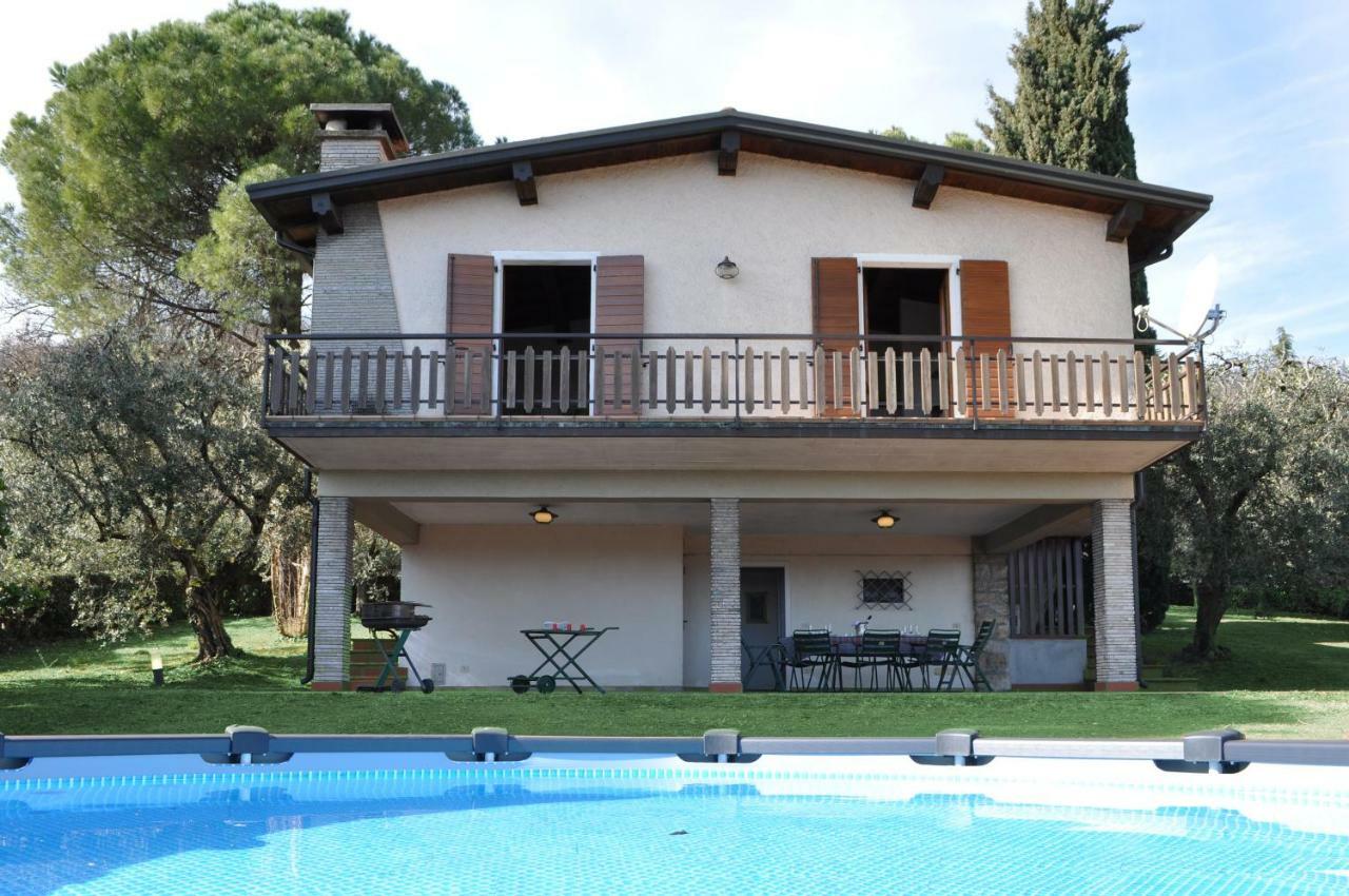 Villa Mira - Pool - View - Aircon لوناتو المظهر الخارجي الصورة